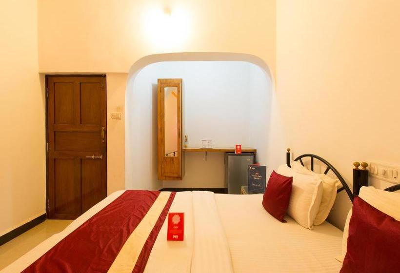 Hotel Oyo Premium Baga Titos Lane 12