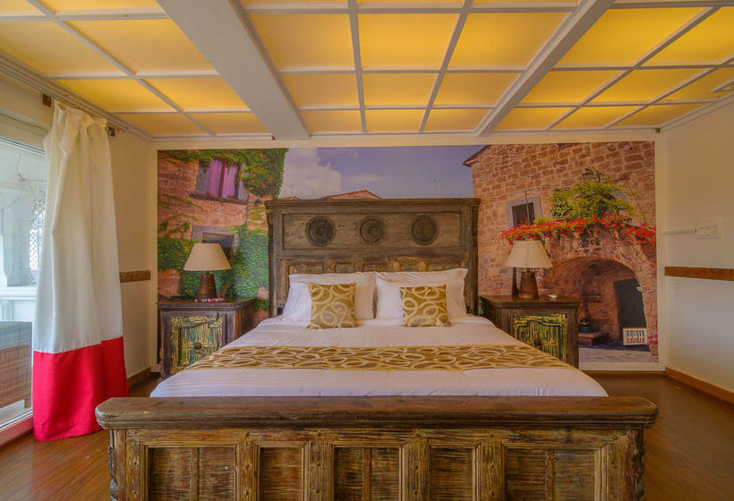 Hotel The River Palace 11