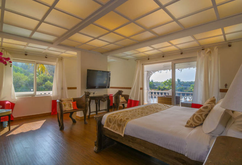 Hotel The River Palace 13