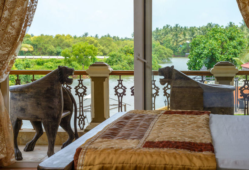 Hotel The River Palace 5