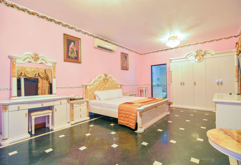 Hotel The River Palace 9