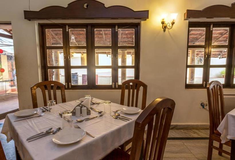 Rendezvous Beach Resort 10