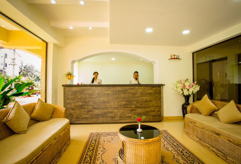 Rendezvous Beach Resort 19