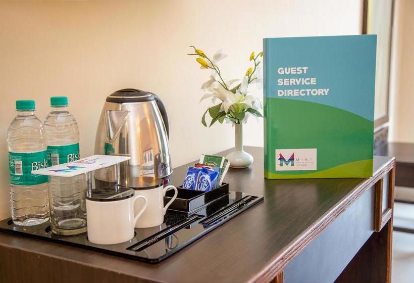 Rendezvous Beach Resort 8