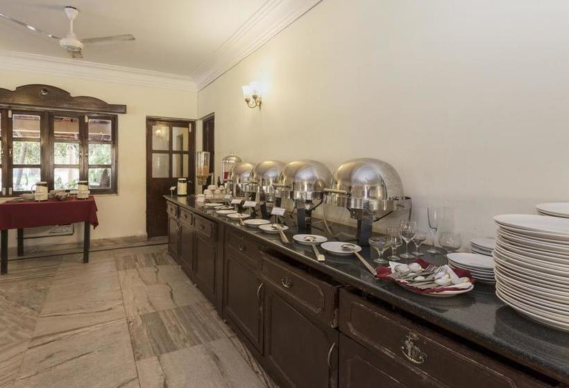 Rendezvous Beach Resort 9