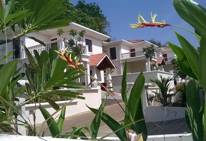 Hotel Pinto Rosario Square Resort & Spa Guirim Goa