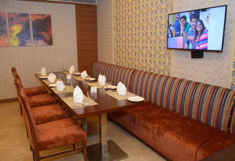 Hotel P L Palace Lords Inn 19