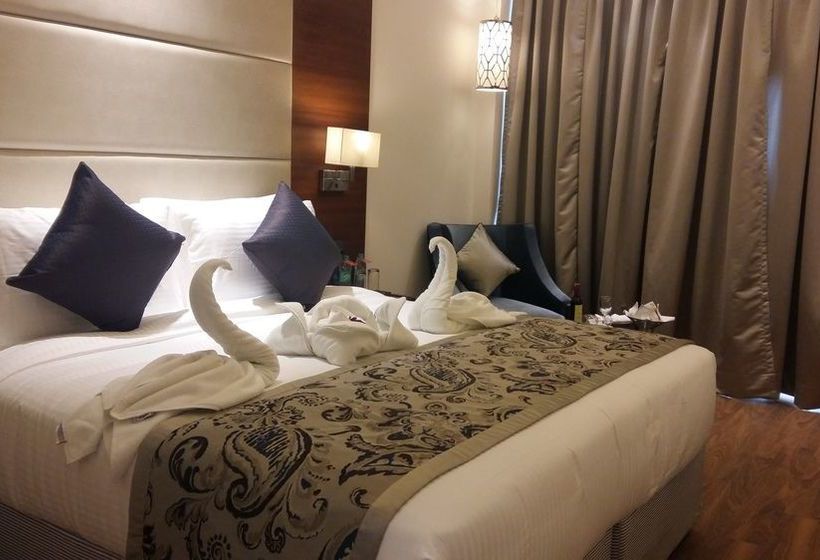 Hotel P L Palace Lords Inn 7