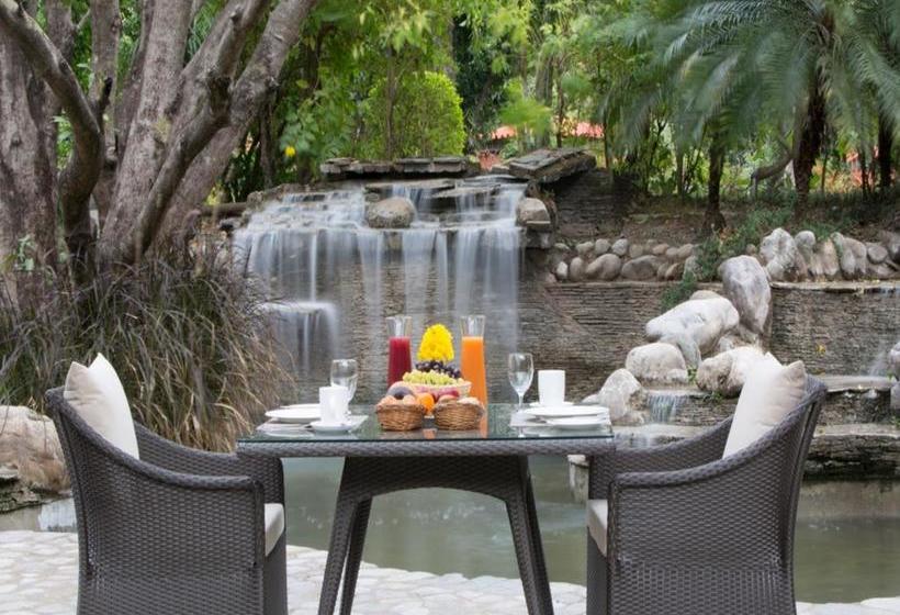 Hotel The Gateway Resort Corbett National Park 10