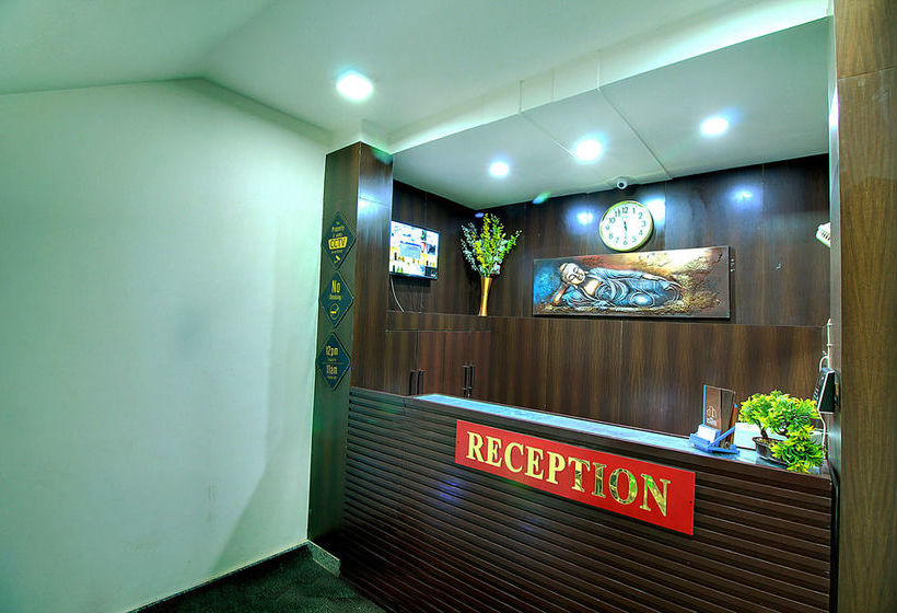 Hotel Staayz Premium 9