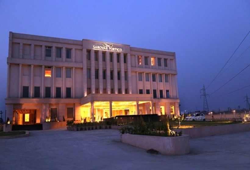 Hotel Seyfert Sarovar Portico 19