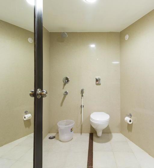 Hotel Oyo Rooms Majestic Kg Road 10