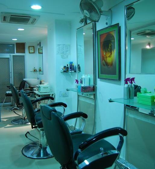 Hotel Mohan Lucknow 5