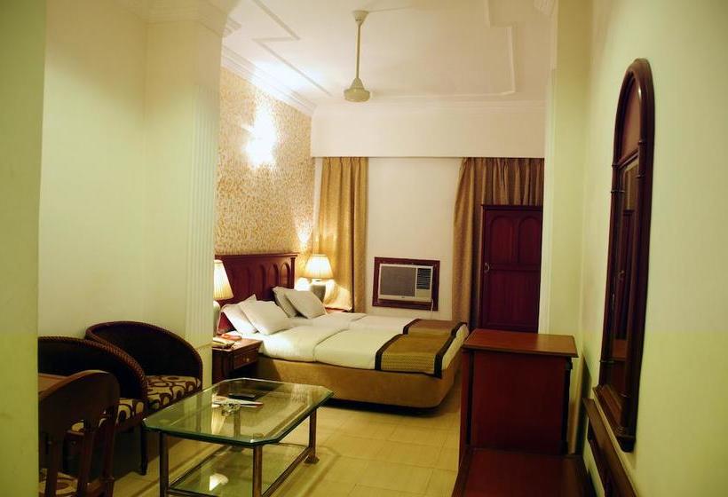 Hotel Mohan Lucknow 7
