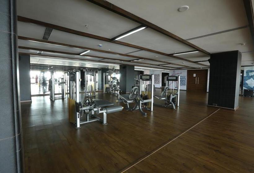 Hotel Grand O7 Suites & Conventions 10