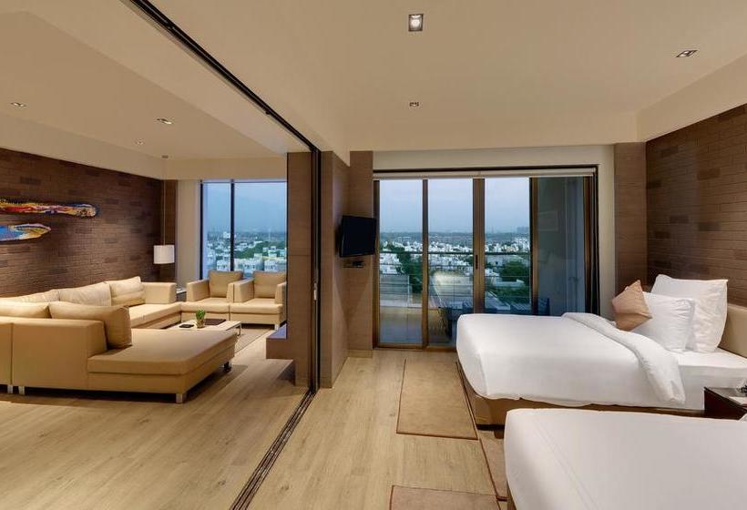 Hotel Grand O7 Suites & Conventions 6