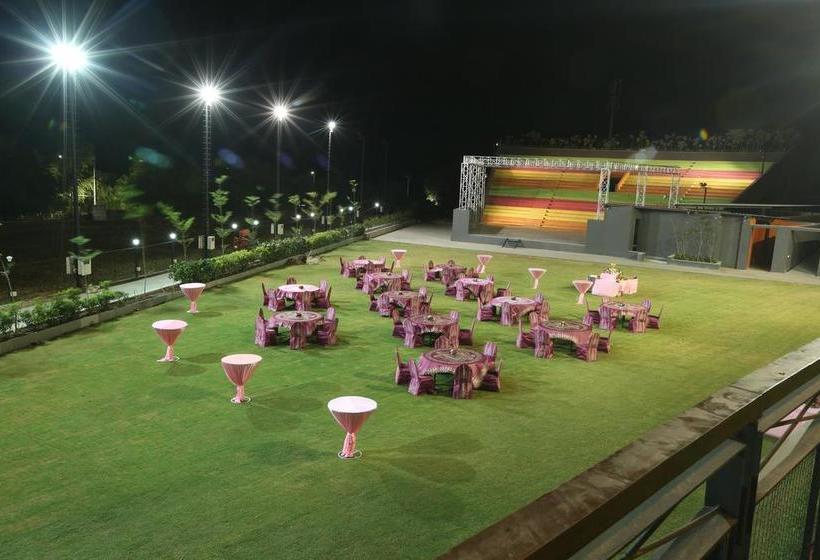 Hotel Grand O7 Suites & Conventions 9