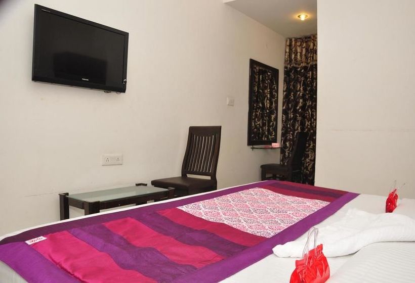 Hotel Oyo Rooms Bus Stand Chowk 12
