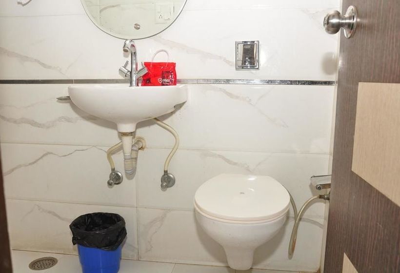 Hotel Oyo Rooms Bus Stand Chowk 16