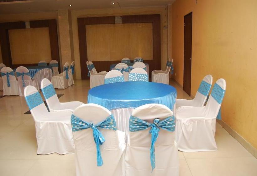 Hotel Golden Orchid 13