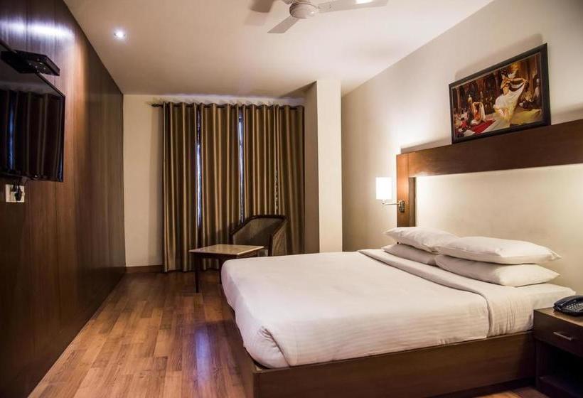 Hotel Golden Orchid 15