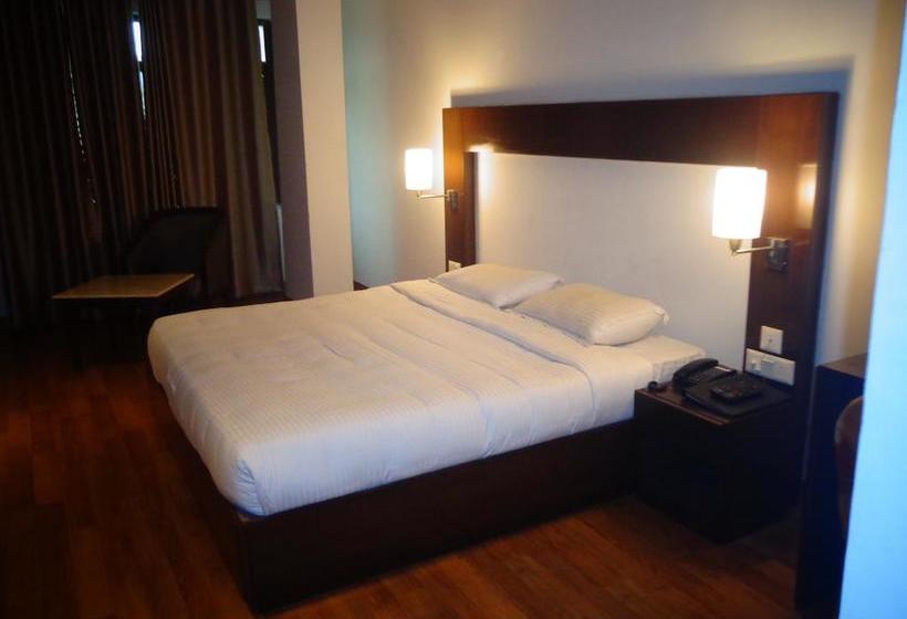 Hotel Golden Orchid 5