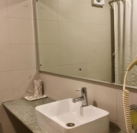 Hotel Sai Towers Puttaparthi