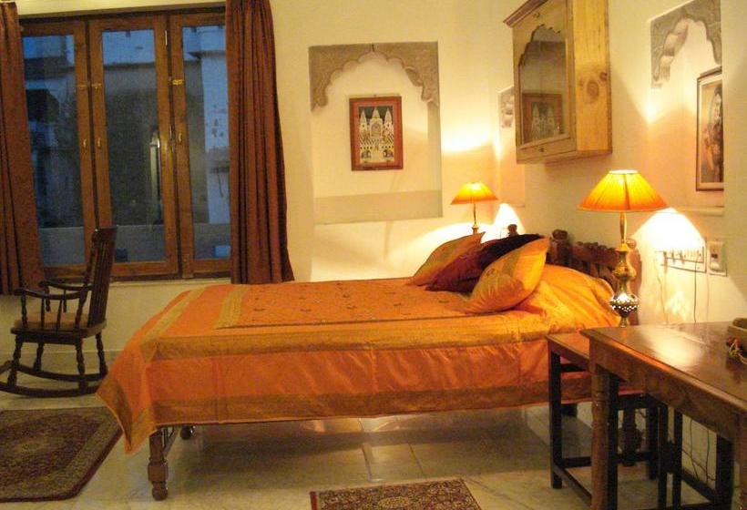 Hotel Haveli Braj Bhushanjee 12