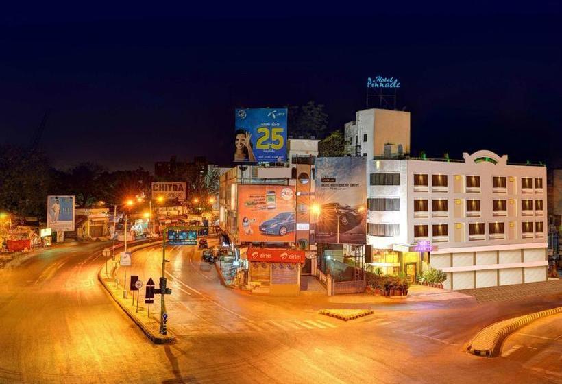 Hotel Pinnacle Gujarat