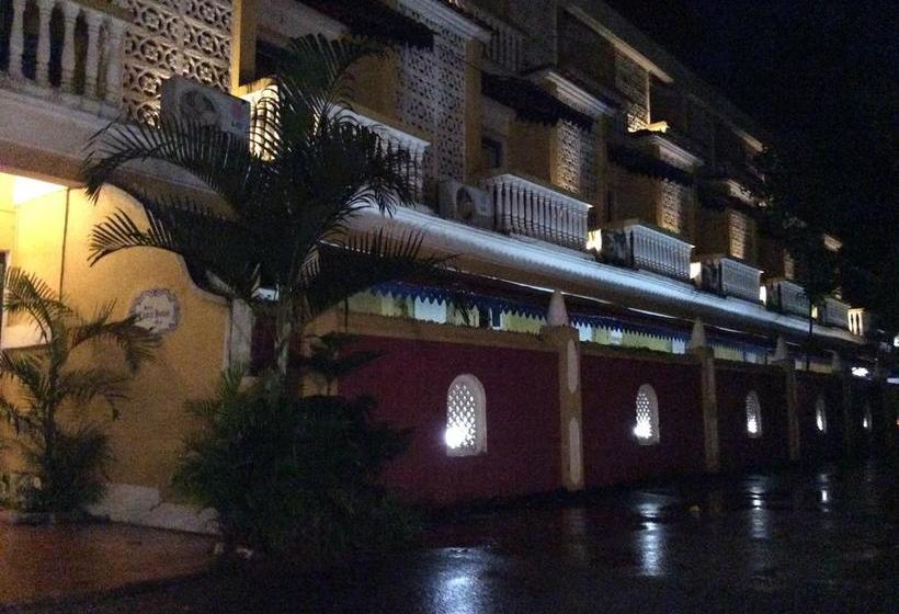 Hôtel Castle House 8