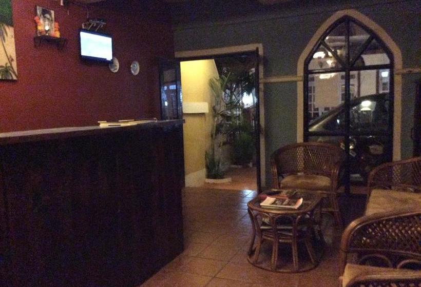 Hôtel Castle House 9