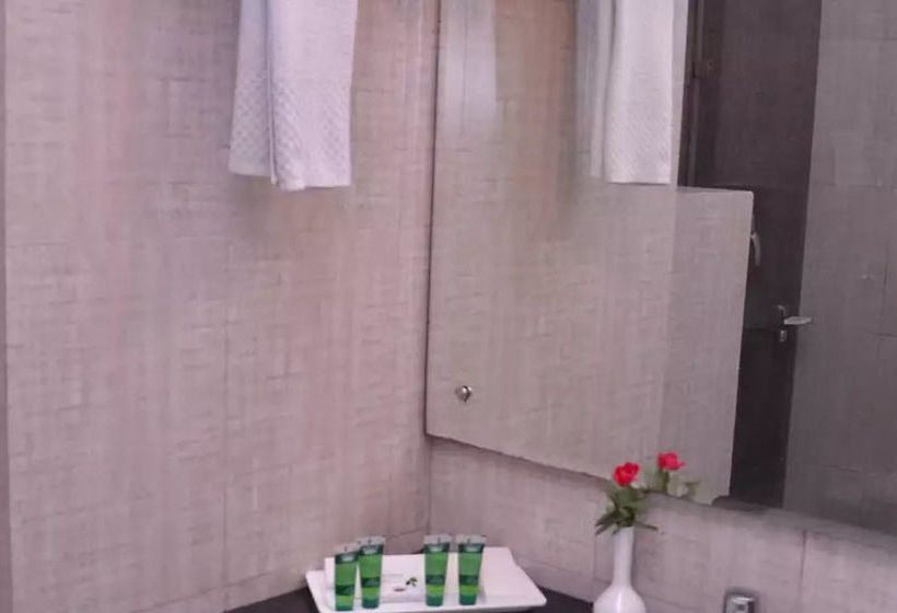 Hotel The Continental 11