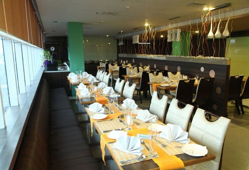 Hotel The Continental 13