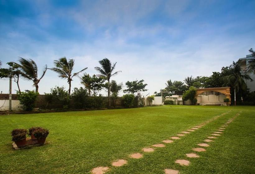 Hotel Vijoya International 12