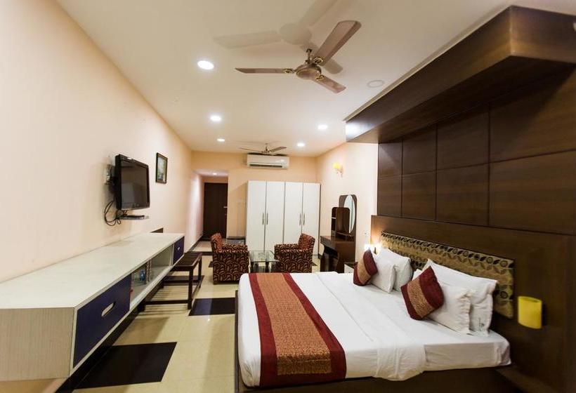 Hotel Vijoya International 9