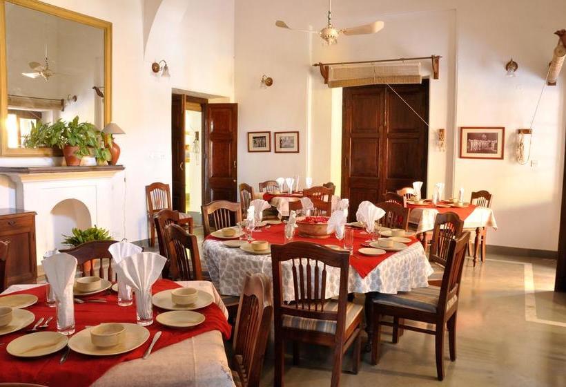 Hotel Sukhdham Kothi 12