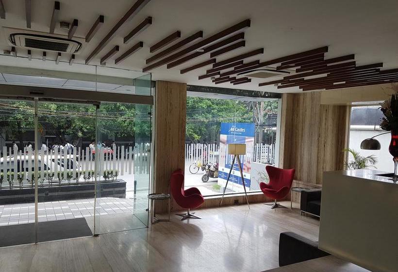 Hotel Arif Castles 13