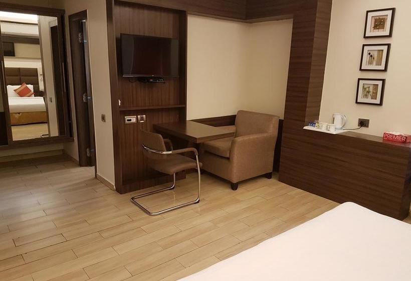 Hotel Arif Castles 3