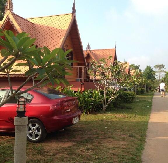 Taksina Garden Resort 18