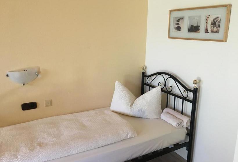 Bed & Breakfast Gästehaus Brigitte 7