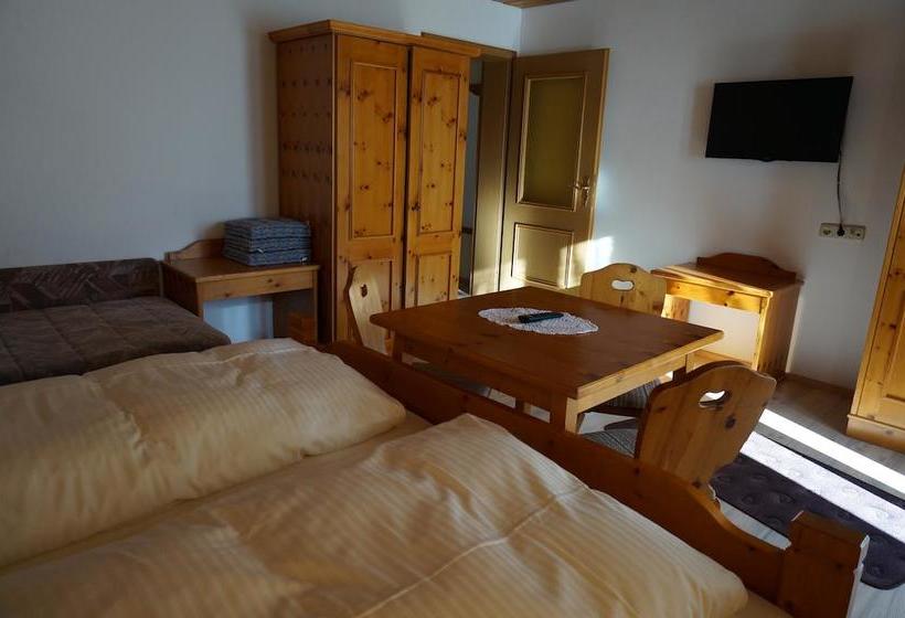 Bed & Breakfast Gästehaus Brigitte 9