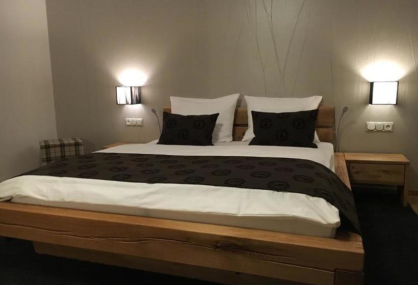 Angelikas Hotel Garnis 19