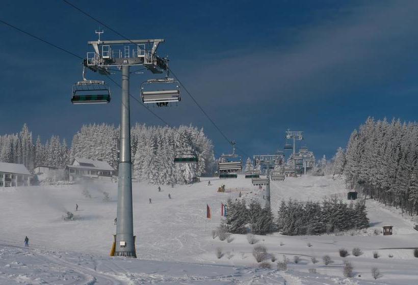 Angelikas Hotel Garnis 4