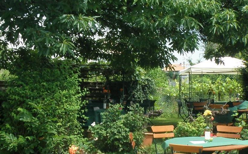 Hotel Gästehaus Hornstein 4