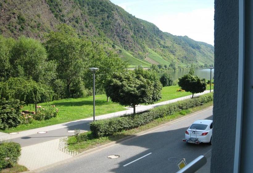 Hotel Altes Winzerhaus & Gästehaus 11