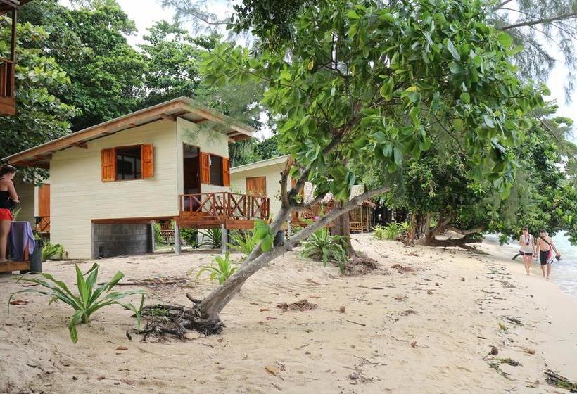 Kradan Island Resort 3