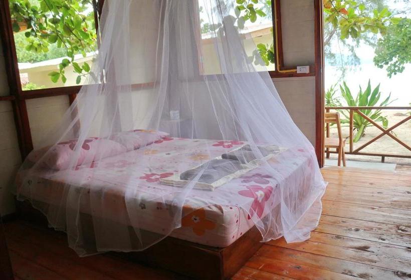 Kradan Island Resort 5