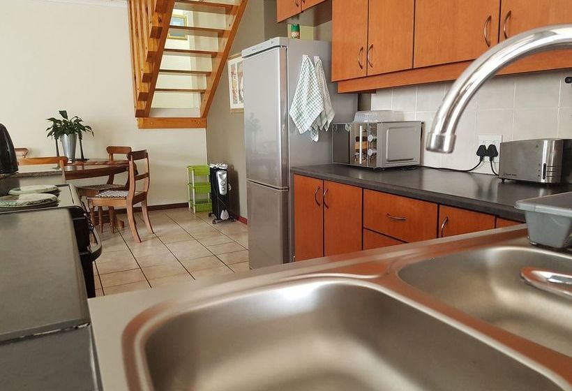 Pension Mackenzies Accommodation 17