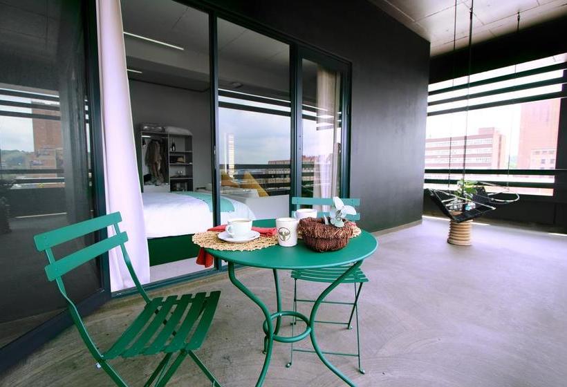 Hotel Hallmark House 7