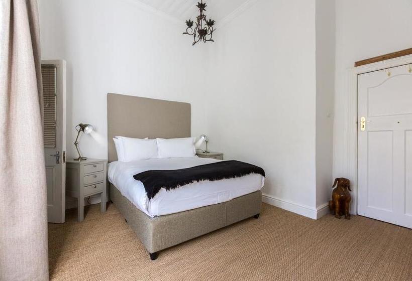 Hostel Green Elephant Backpackers 1